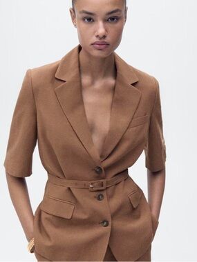 Mango Linen-Blend Short Sleeve Blazer in Camel